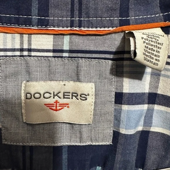 Short sleeve button down - Picture 2 of 3